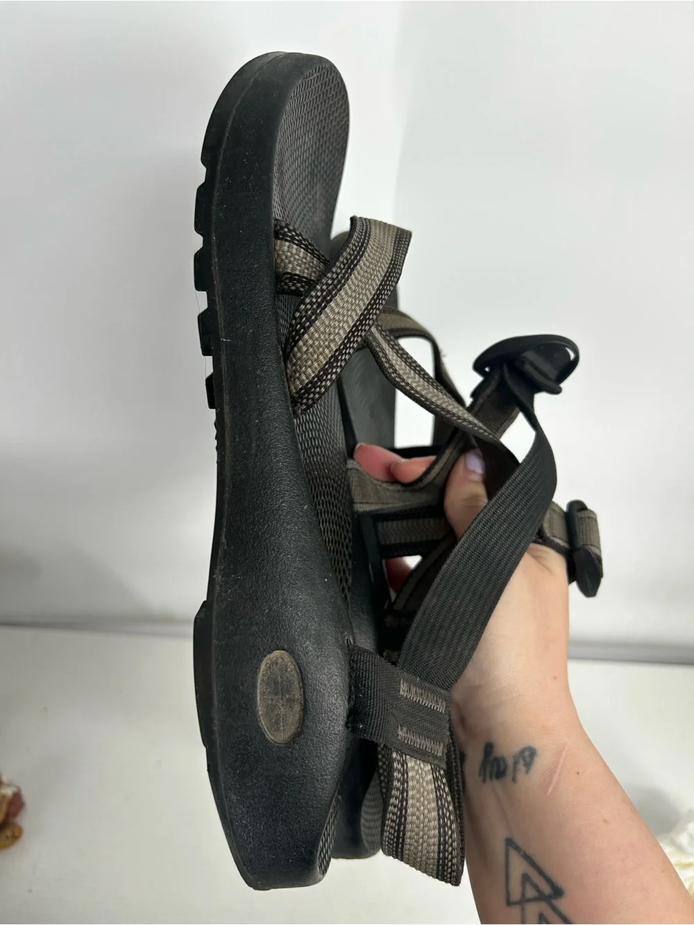Chaco Men's Z/2 Classic Hiking Sandals Size 12M Gray/Beige Adjustable Straps